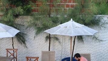 Triple Room, Balcony, Garden View