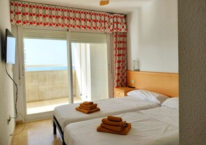 3 chambres, fer et planche Ă repasser, Wi-Fi, draps fournis