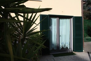 تفاصيل الفندق من الخارج