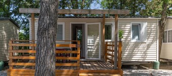 Mobile Home 'Mobil-home B - 1-4 Persons' with Shared Pool, Private Terrace and Communal Garden