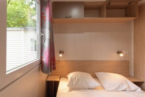 2 bedrooms