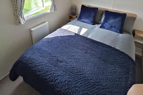 Golden Sands 3-bed Caravan, Parking & Pet Friendly