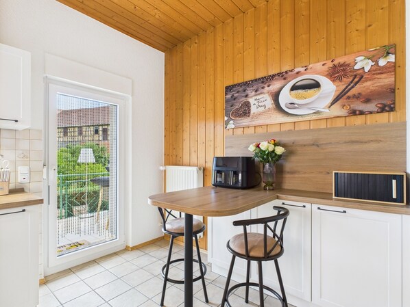 Dining - Villa Rose: Freshly renovated and fully equipped (Königsberg in Bayern)