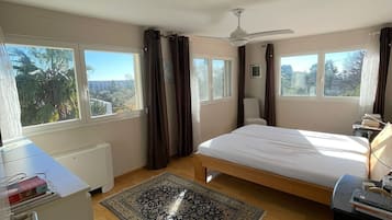 4 chambres, fer et planche Ă repasser, Wi-Fi, draps fournis