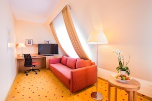 Down duvets, minibar, in-room safe, desk