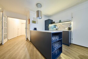 Comfort Apartment, 3 Bedrooms, Balcony, Mountain View | Living area | 50-inch flat-screen TV with cable channels - HILDY's (Saalbach)