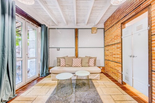 L'Orée de Lansot – Studio Room in the Heart of a Green Setting