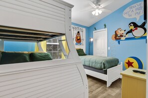 3 bedrooms, iron/ironing board, travel cot, free WiFi - Windsor Hills 3BR Pool,8min to Disney & Water Park (Kissimmee)