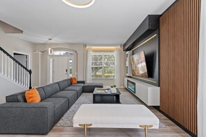 Smart-tv, tv-spel och bordsfotboll