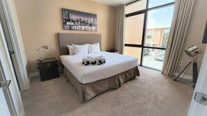 3 chambres, fer et planche à repasser, accès Internet, draps fournis