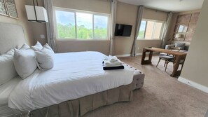 3 bedrooms, iron/ironing board, Internet, bed sheets - 3053 Magic Village exceptional jacuzzi 8min Disney (Kissimmee)