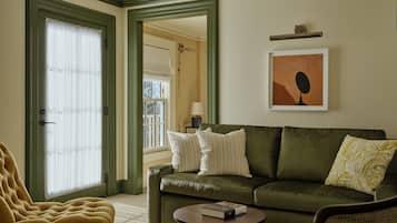 Belden House One Bedroom Suite | Living area