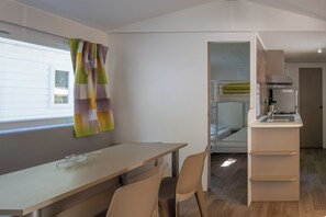 Dining - Mobile Home 'Confort A - 1-5 Pers' with Shared Pool, Private Terrace and Communal Garden (Lavilledieu)