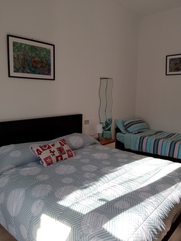 1 bedroom, WiFi, bed sheets