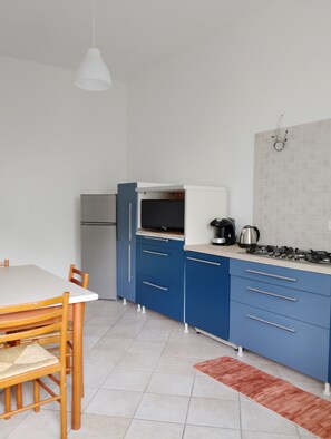 Stovetop, dishwasher - Casa Loto - Relaxation on the outskirts of Milan (Pantigliate)