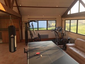 Interior - Large, comfortable gîte for families or groups - Nature & calm 1 hour from Paris (Varennes-Changy)