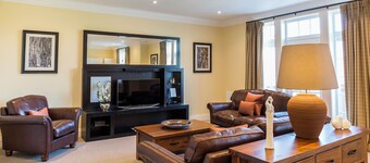 ลอค โลมอนด์ อพาร์ตเมนต์ แอท คาเมรอน ลอดจ์