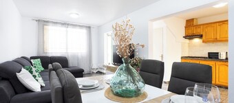 TenoHomes Family Home with Solarium, Buenavista