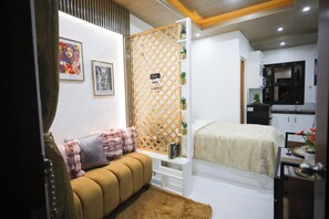 1 bedroom, free WiFi, bed sheets