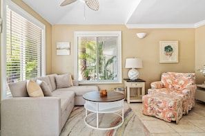 Smart TV - Ocean72, 2bed 2bath with pool (Holmes Beach)
