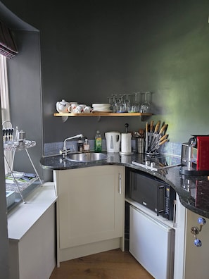 Microwave, stovetop