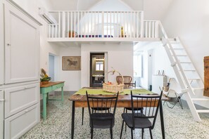 Interior - Romantic Shelter of the 16th Century in the Old Village (Alessano)