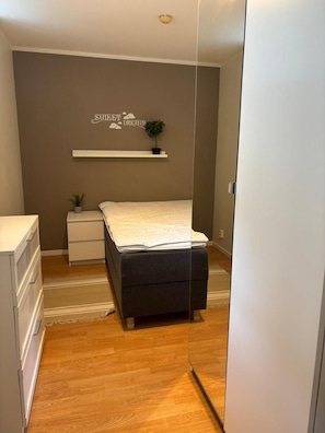 2 bedrooms