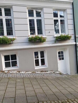 Apartment, 2 Schlafzimmer, Balkon, Gartenblick | Außendetails