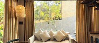 THE BALI HOUSE