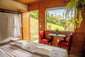 1 habitación, tabla de planchar con plancha, internet y ropa de cama 