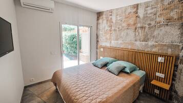 1 habitación, wifi y ropa de cama