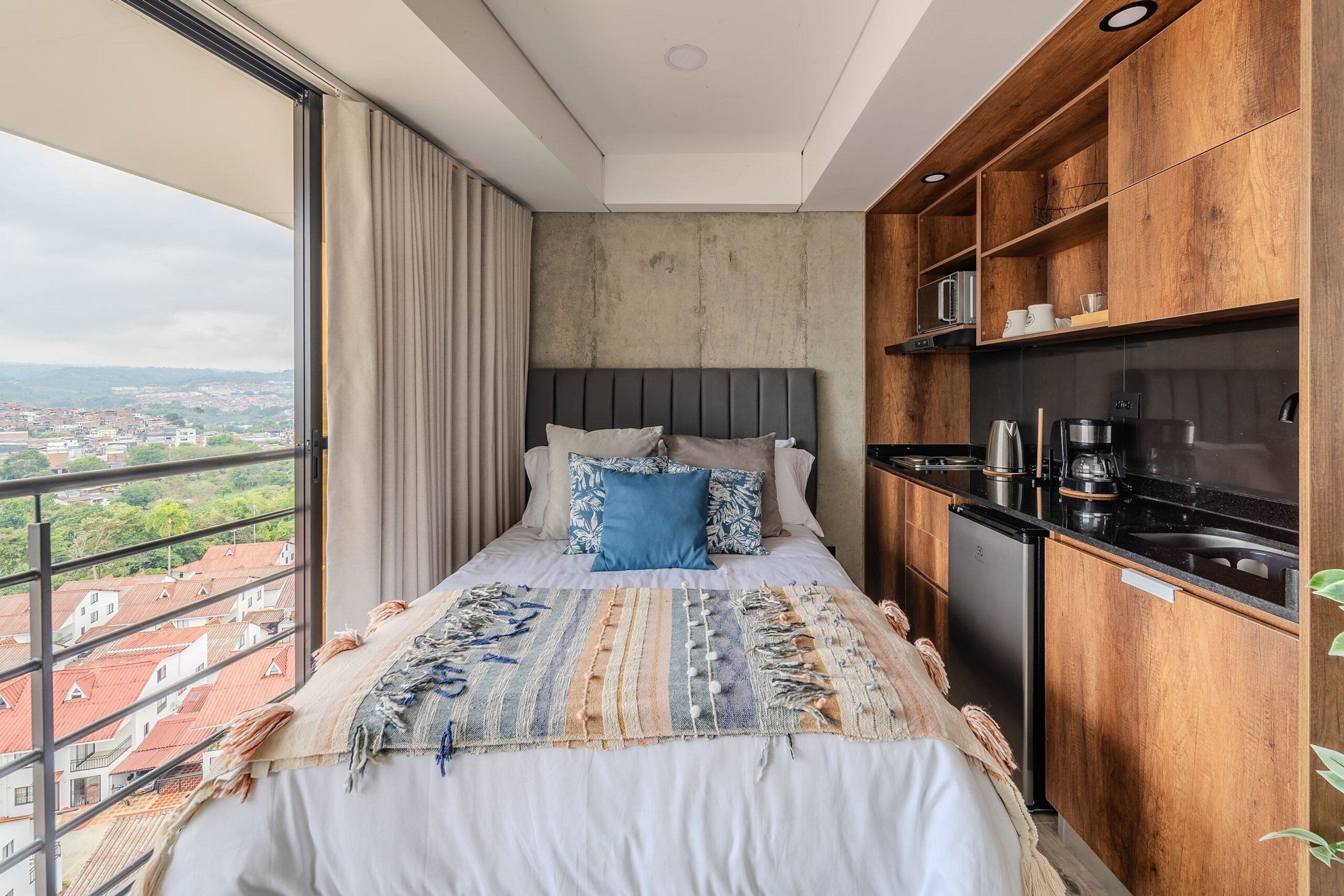 1 bedroom, iron/ironing board, bed sheets