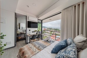 1 室のベッドルーム、アイロン / アイロン台、ベッドシーツ