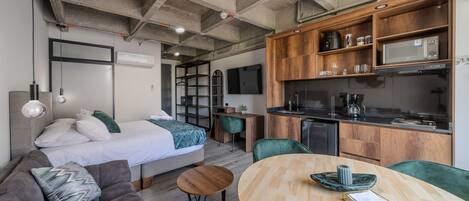 1 bedroom, iron/ironing board, bed sheets