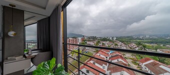 |Ahead| Minimalist Loft near the airport + AC