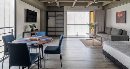 |Ahead| Spacious Loft with balcony and parking