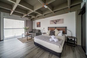 1 sovrum och sängkläder