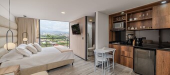 |Ahead| Comfortable Loft next to Unicentro with AC