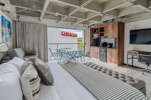 1 bedroom, iron/ironing board, bed sheets