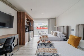 1 makuuhuone, silitysrauta/-lauta, vuodevaatteet