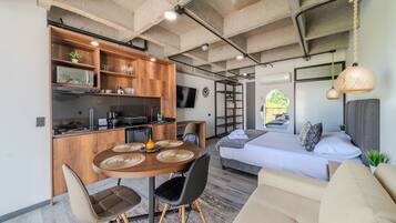 1 slaapkamer, een strijkplank/strijkijzer, beddengoed