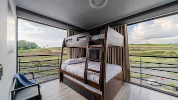 3 chambres, fer et planche Ă repasser, draps fournis