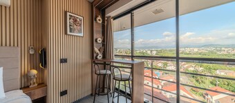 |Ahead| Ameno Loft near the airport with parking