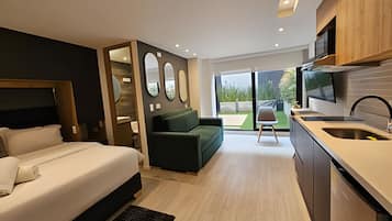 1 bedroom, iron/ironing board, bed sheets