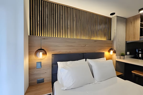 1 chambre, fer et planche à repasser, draps fournis