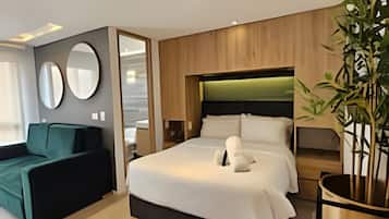 1 bedroom, desk, iron/ironing board, WiFi