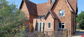 Flo's Cottage a cosy traditional self catering cottage in a quiet rural setting