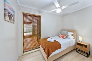 4 bedrooms, desk, iron/ironing board, travel cot