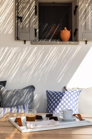 Junior Suite - Chora Kythnos Suites (Kithnos)