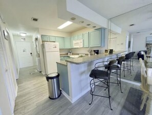 Condo, 1 Queen Bed with Sofa bed (Gulf Highlands 116O) | Private kitchen - Gulf Highlands 1160 (Panama City Beach)